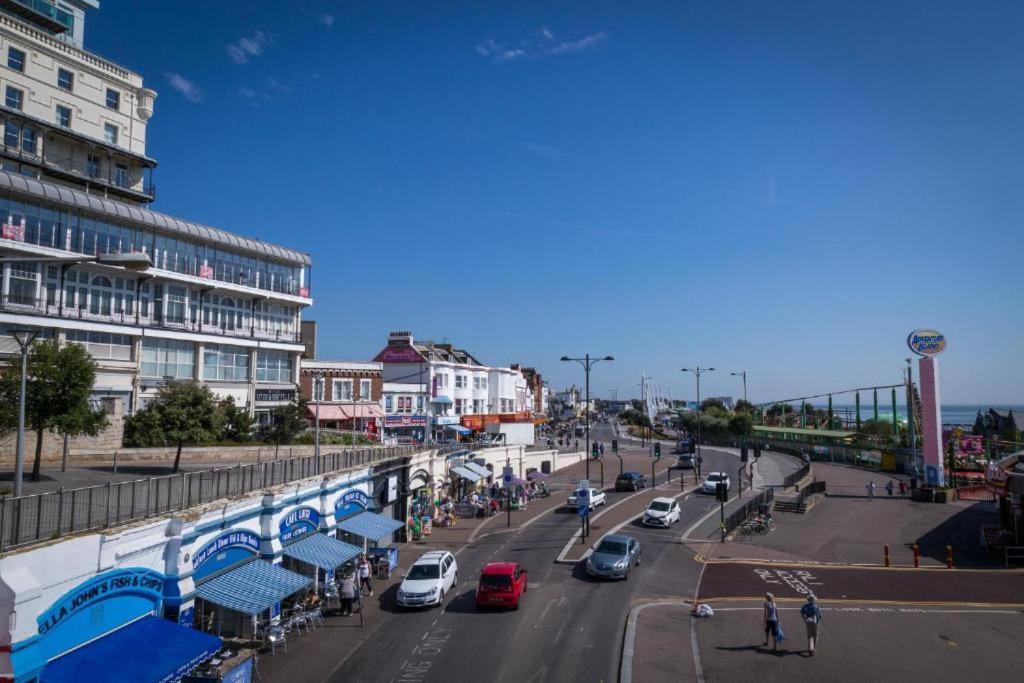 Marine Villa Hotel & Suites - Close To Beach, Train Station & Southend Airport Southend-on-Sea Exterior foto